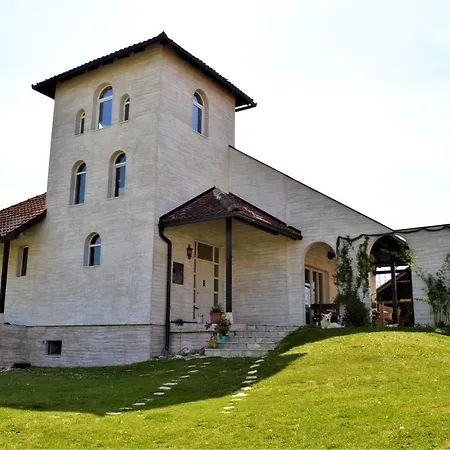 Suricka Bajka Lägenhet *